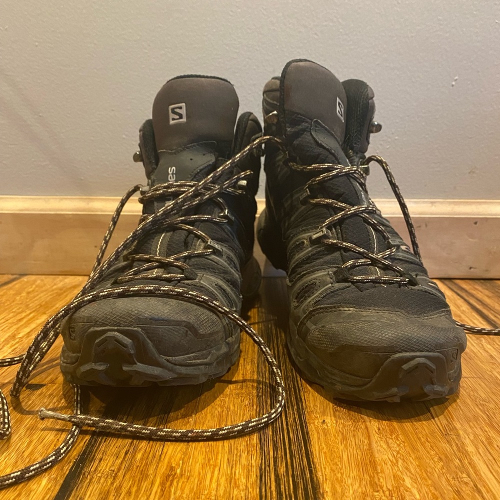 Salomon Men’s X-Ultra Hiking Boots with Insoles